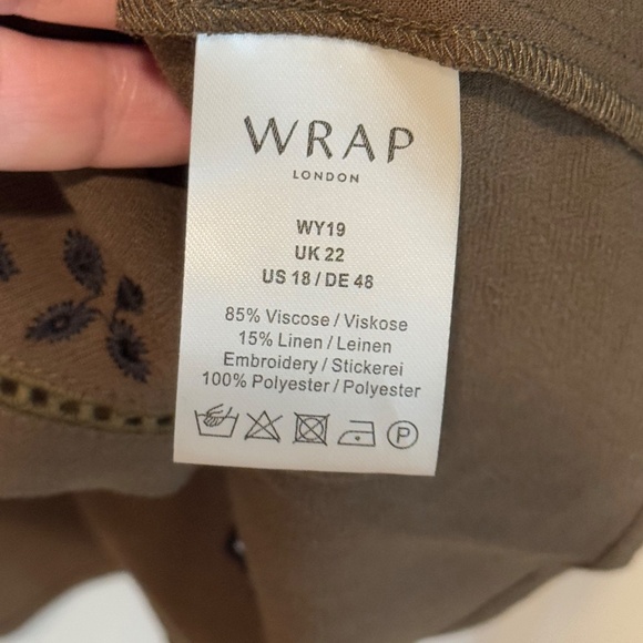 Bohemiam Top, Brown with Black Embroidery, Size 18 US, from Wrap London - Picture 10 of 10